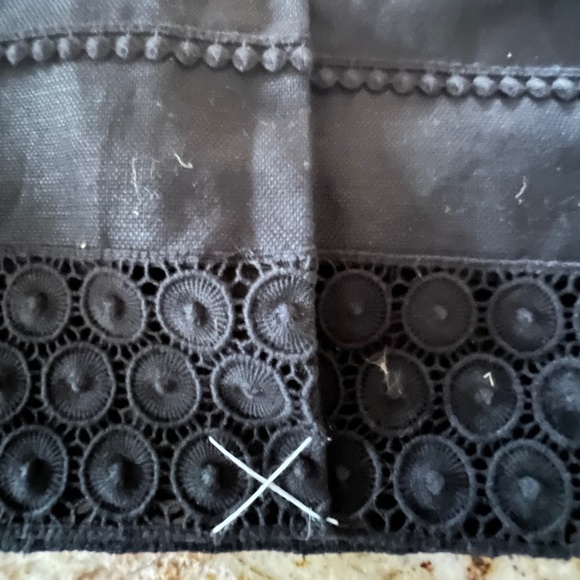 TALBOTS Black  Eyelet Lace Linen and Cotton Blend  Dress Size 8P - Picture 10 of 16